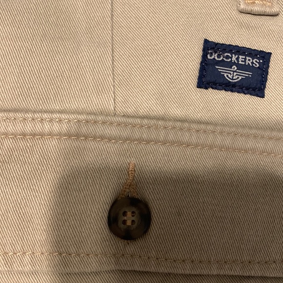 Mens Docker cargo shorts - Picture 5 of 6